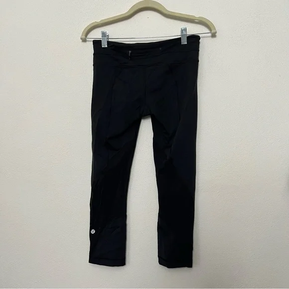 LULULEMON/ black cropped legging - Picture 4 of 7